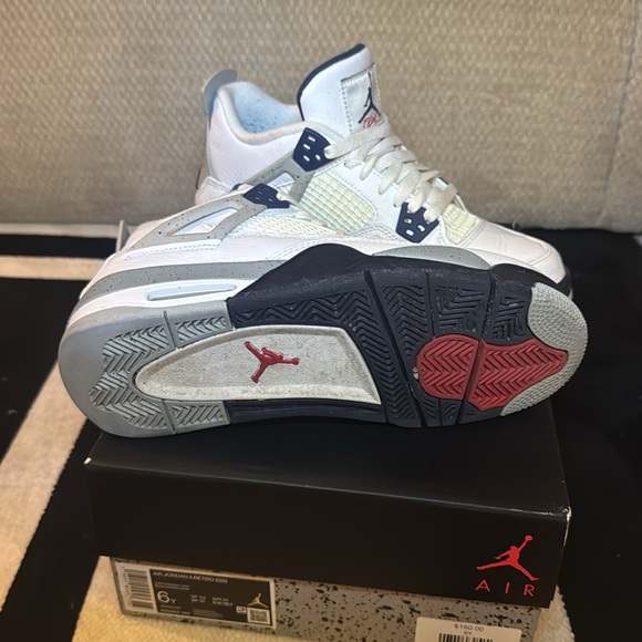 Air Jordan retro 4 (GS) - Picture 2 of 3
